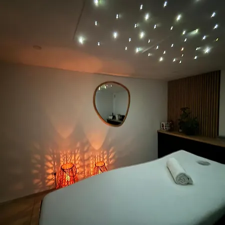 Hébergement de vacances Avec Jacuzzi *